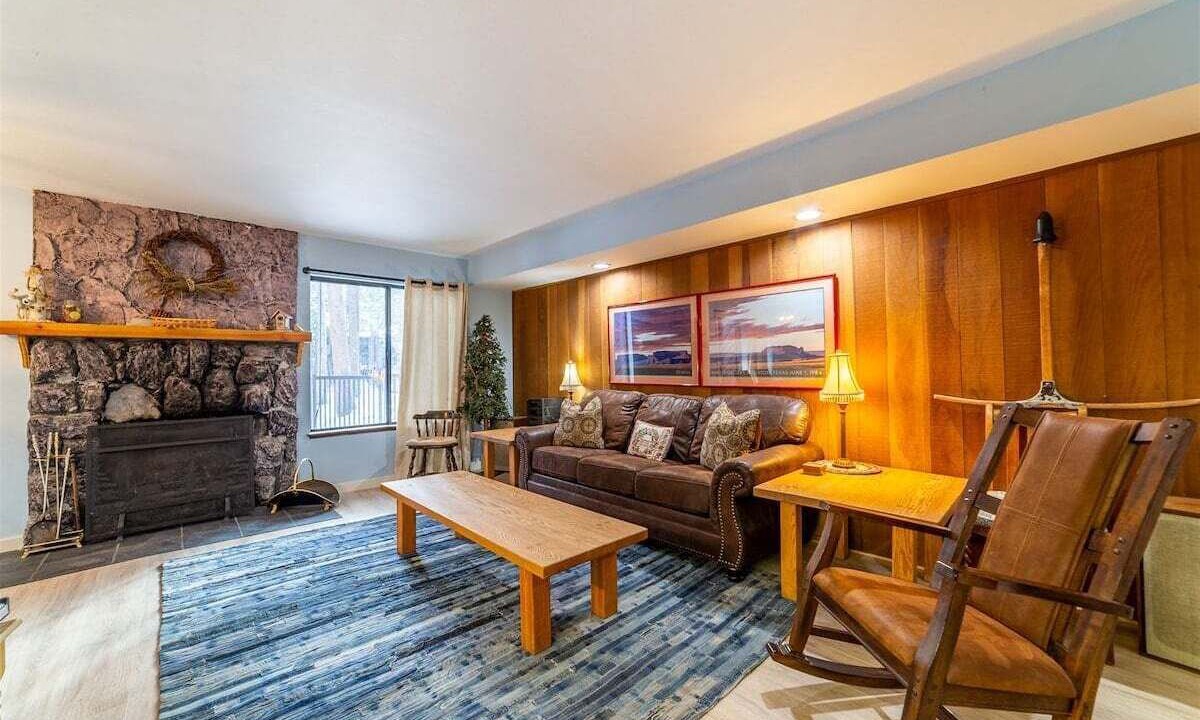 Photo of Livingroom in Mammoth Lakes