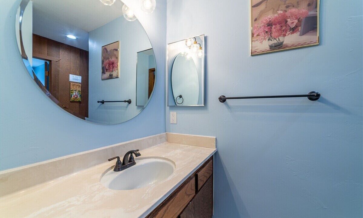 Photo of Bathroom in Mammoth Lakes