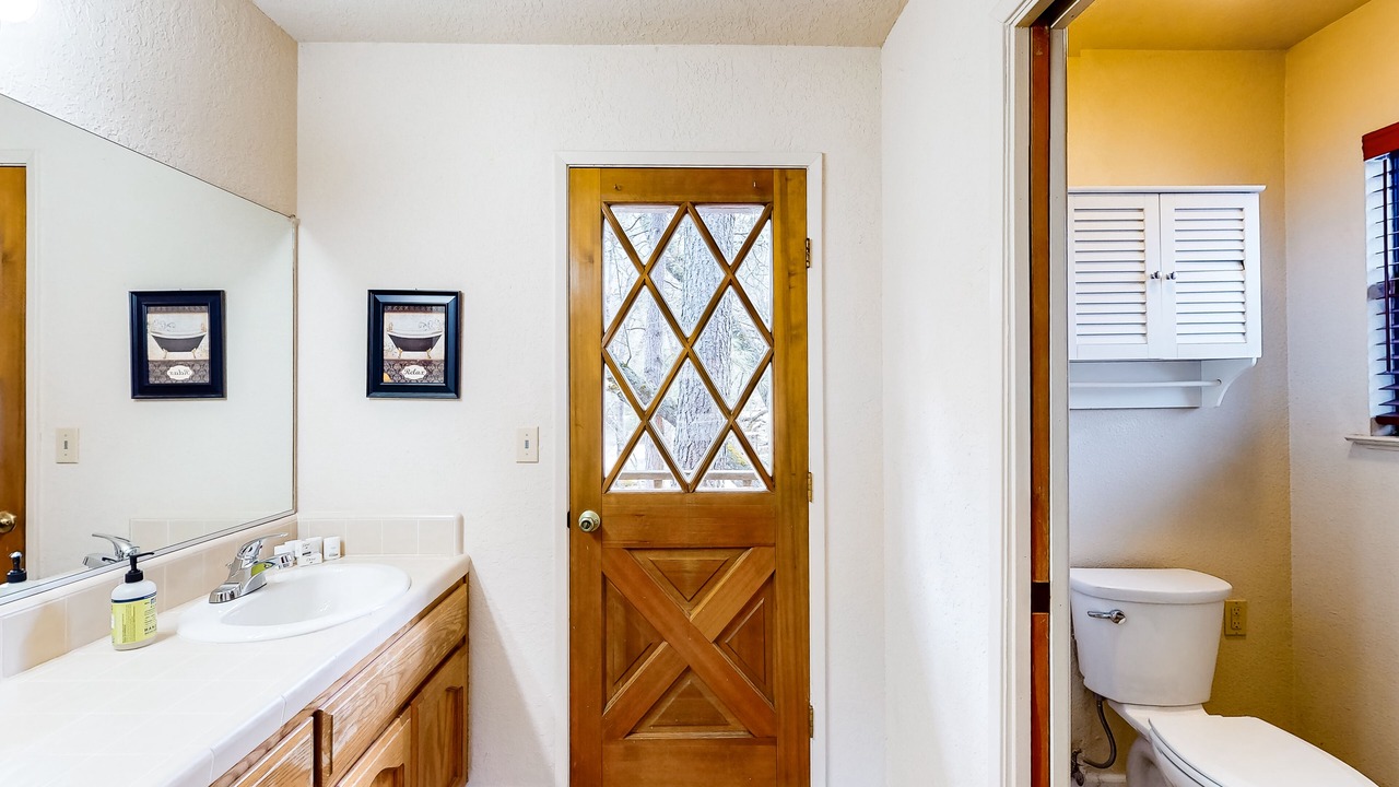 Photo of Bathroom in Groveland