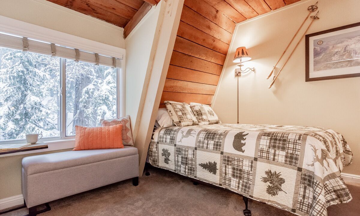 Photo of Bedroom in Majestic Pines