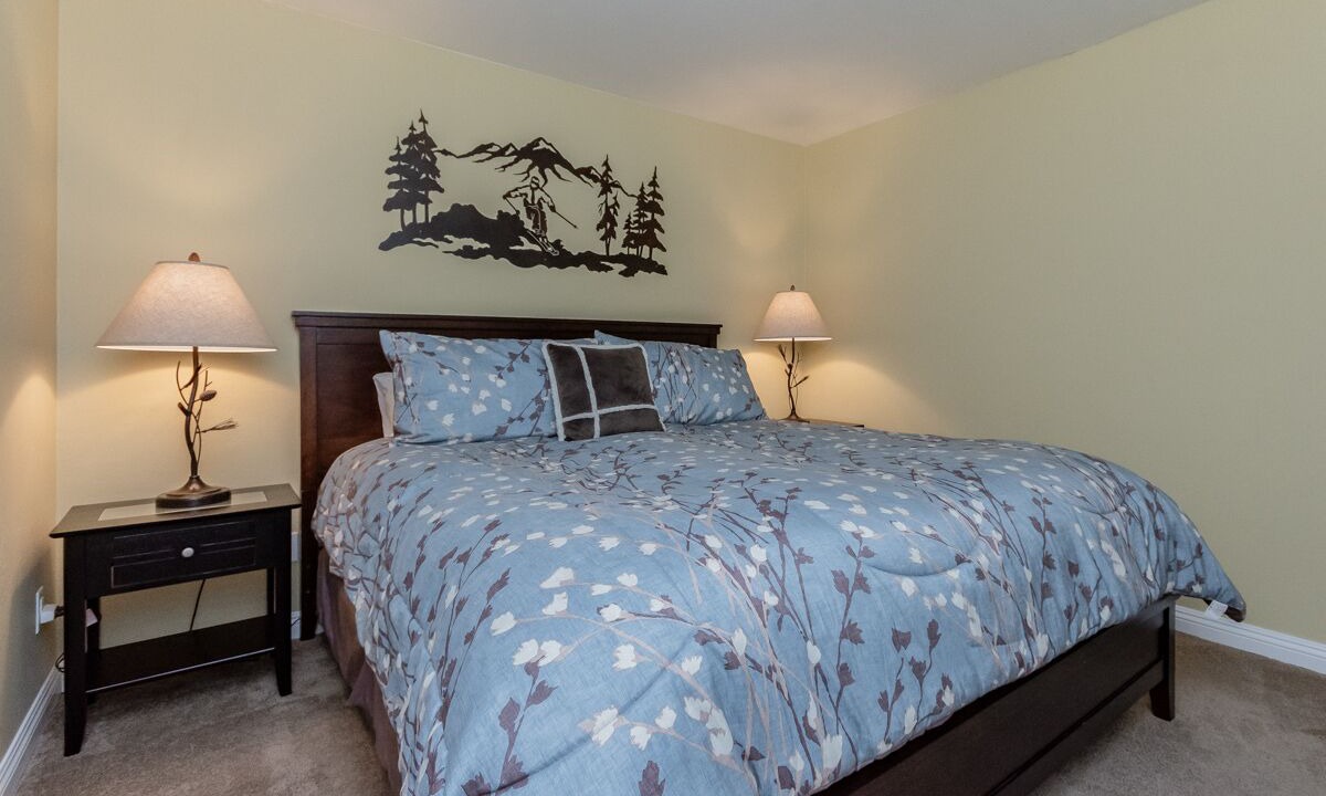 Photo of Bedroom in Majestic Pines