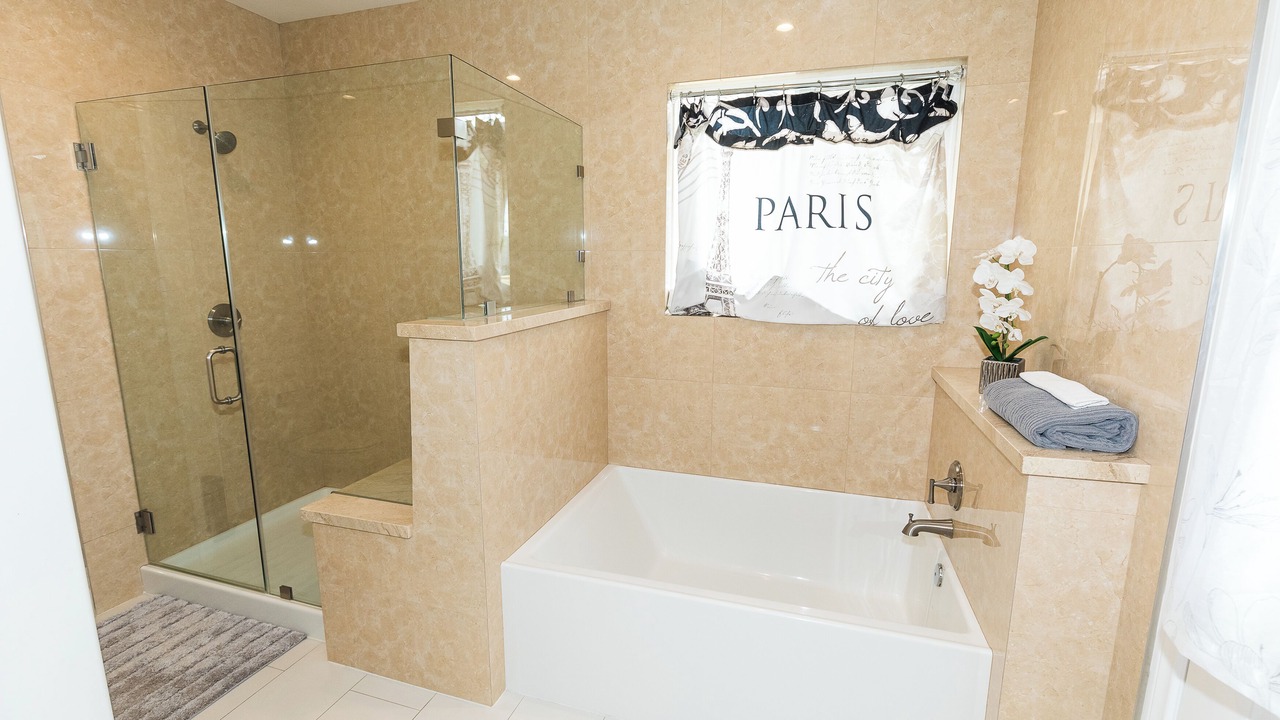 Photo of Bathroom in North Hills West