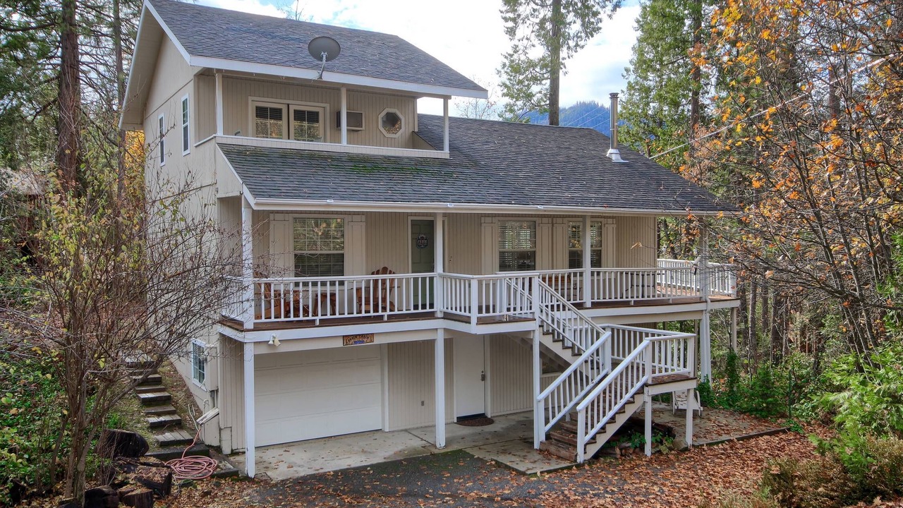 Photo of Outdoor in Bass Lake
