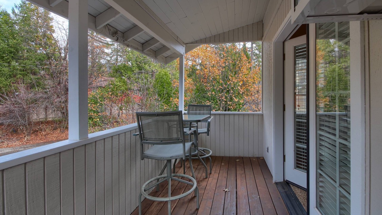 Photo of Patio Balcony in Bass Lake