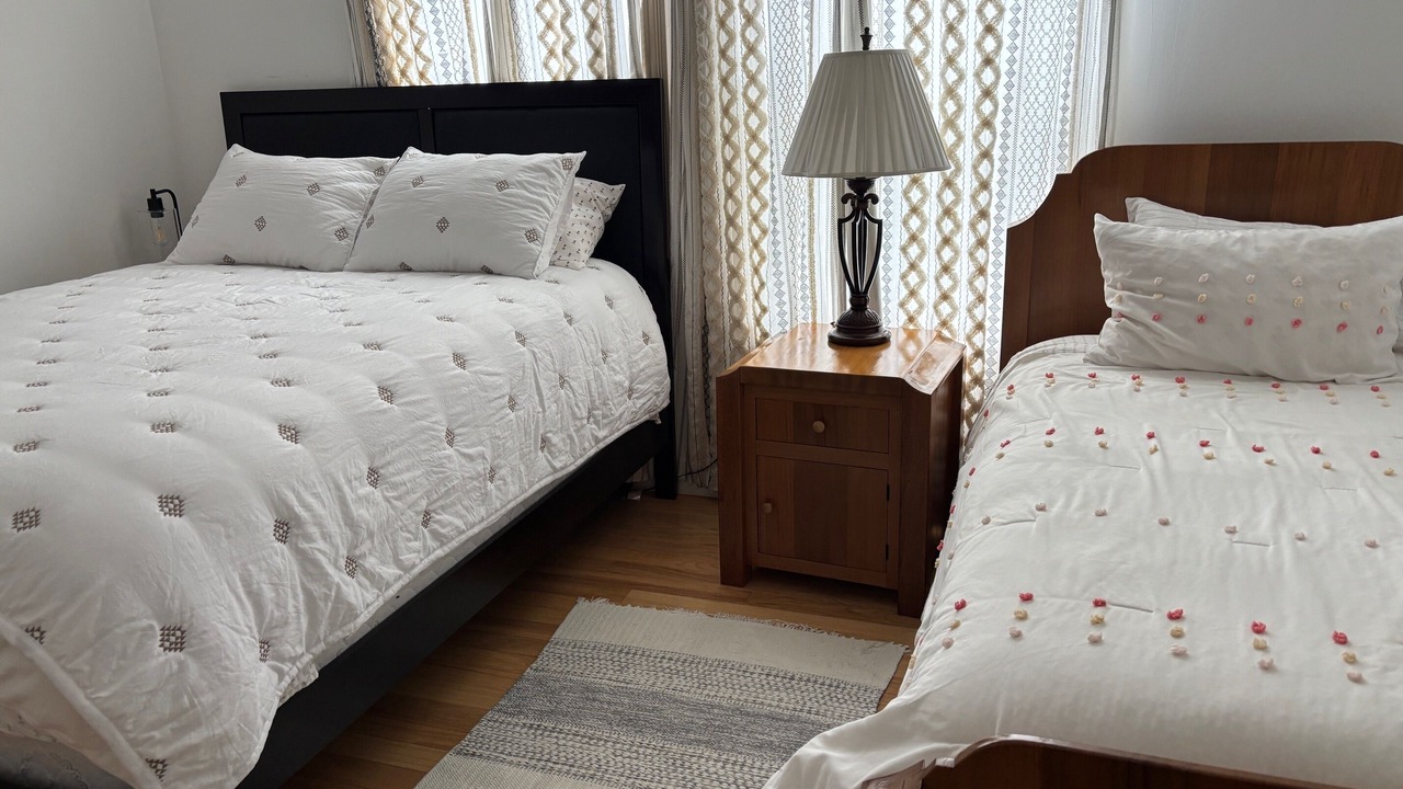 Photo of Bedroom in West Alameda