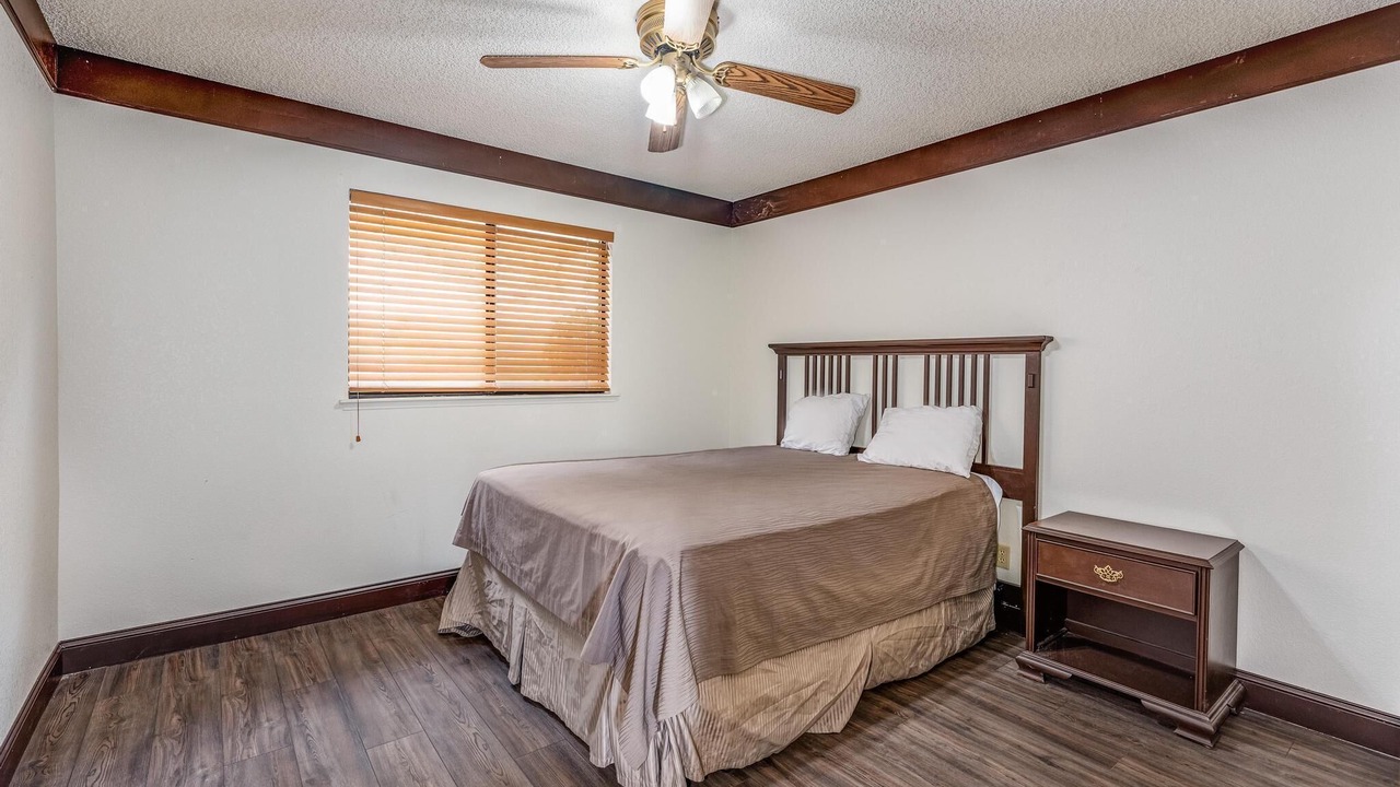 Photo of Bedroom in Oakhurst