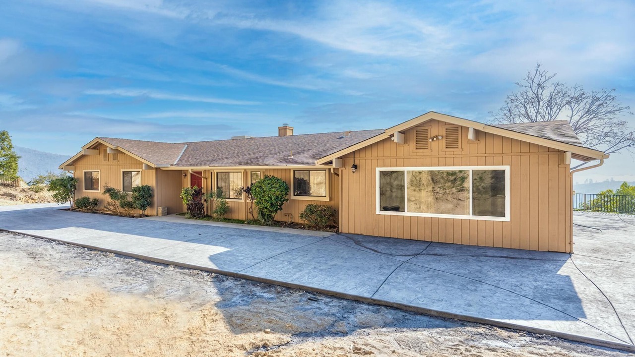 Photo of Outdoor in Oakhurst