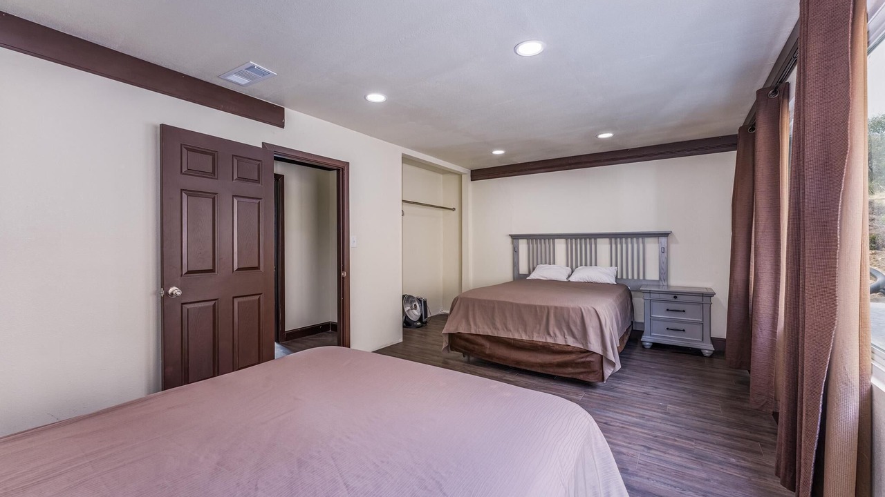 Photo of Bedroom in Oakhurst