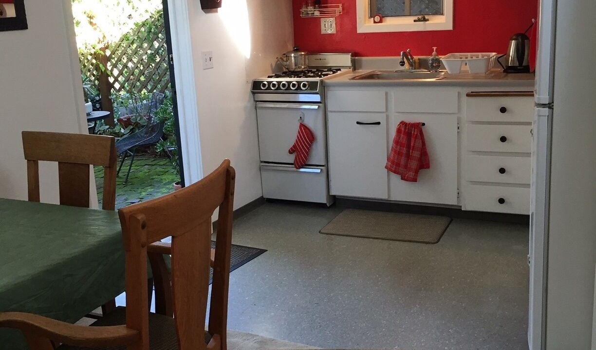 Photo of Kitchen in College Terrace