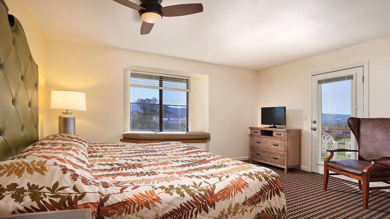 Photo of Bedroom in Angels Camp