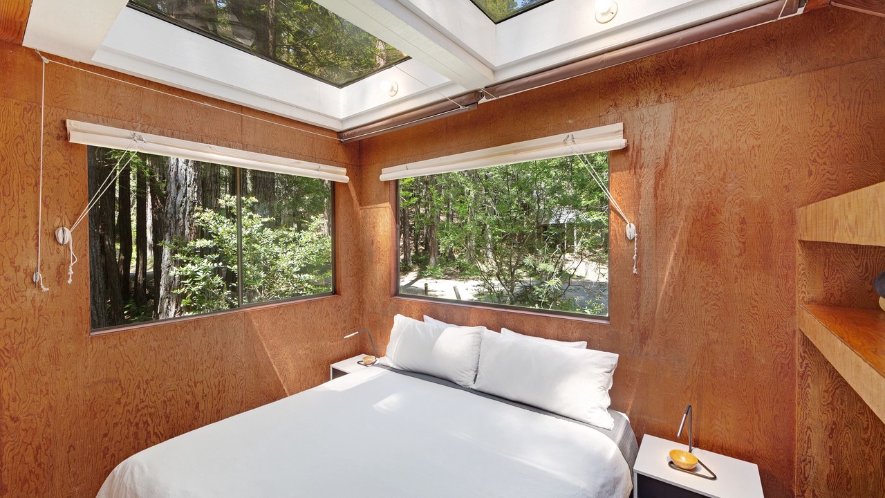 Photo of Bedroom in Sea Ranch