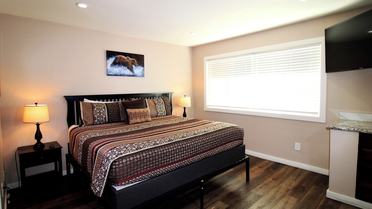 Photo of Bedroom in June Lake
