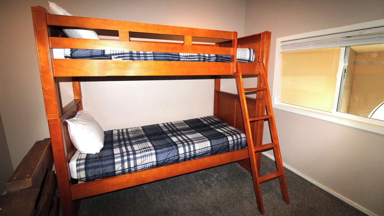 Photo of Bedroom in June Lake
