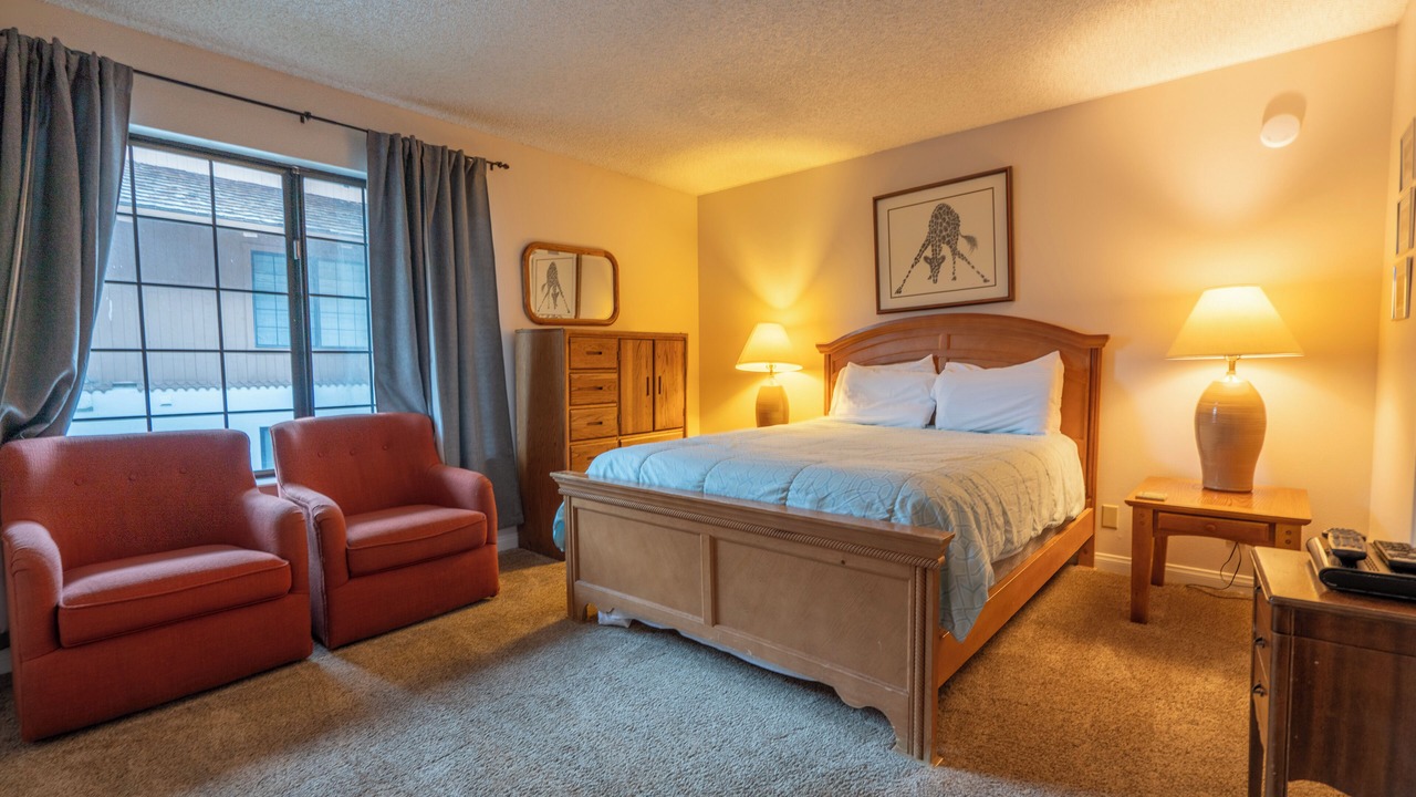 Photo of Bedroom in June Lake