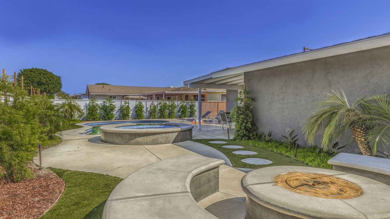 Photo of Outdoor in Hermosa Village