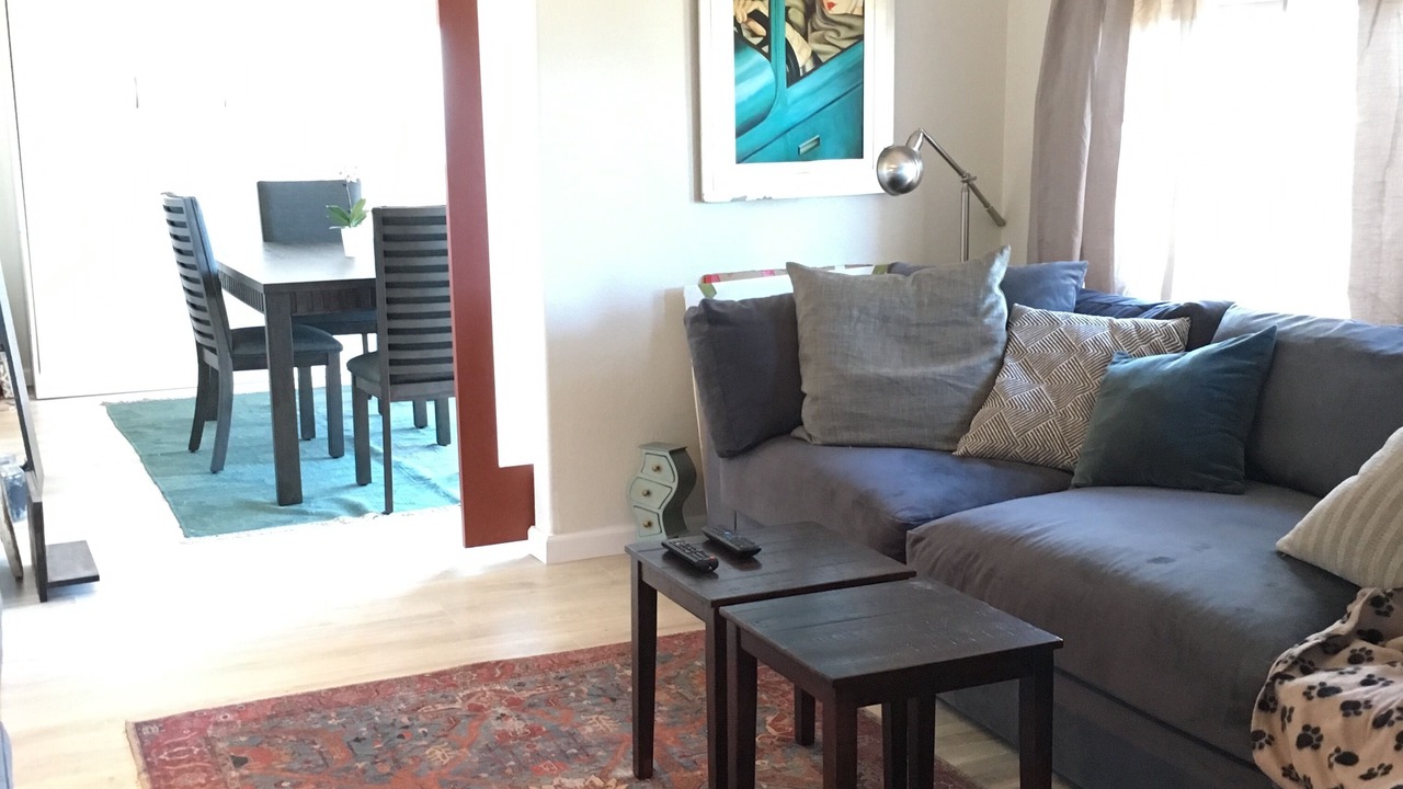 Photo of Livingroom in Happy Hill