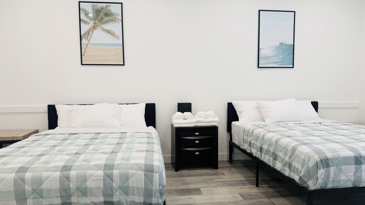 Photo of Bedroom in Midway City
