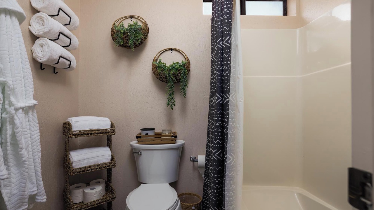 Photo of Bathroom in Groveland