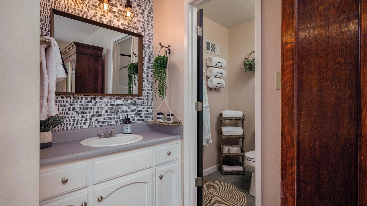Photo of Bathroom in Groveland