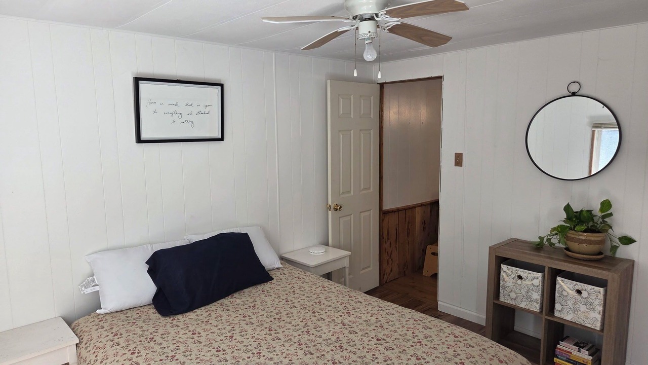 Photo of Bedroom in C-Road