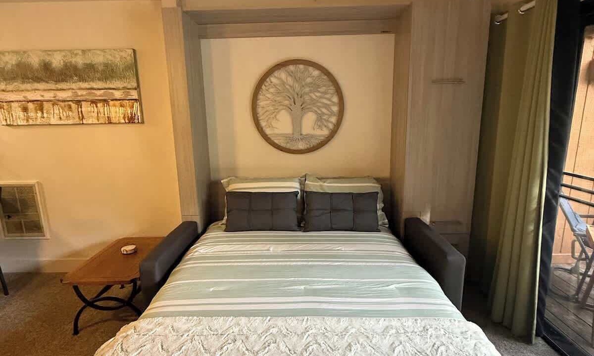 Photo of Bedroom in Shaver Lake