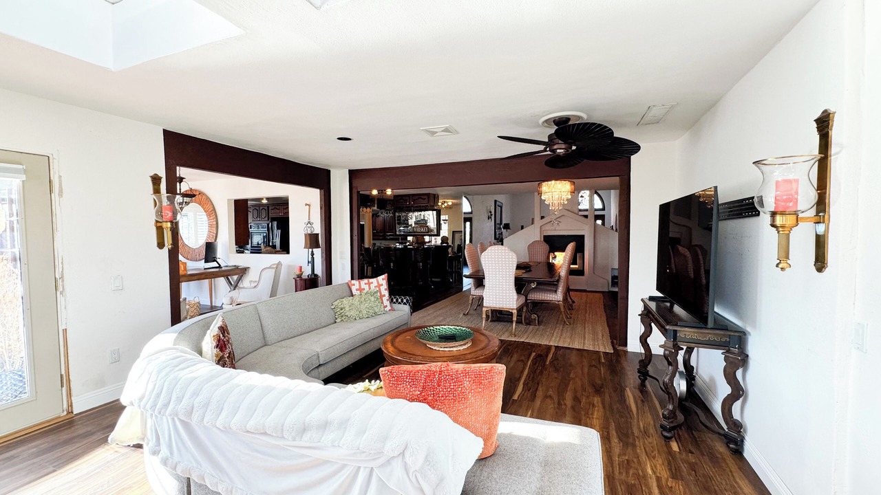 Photo of Livingroom in Desert Hot Springs