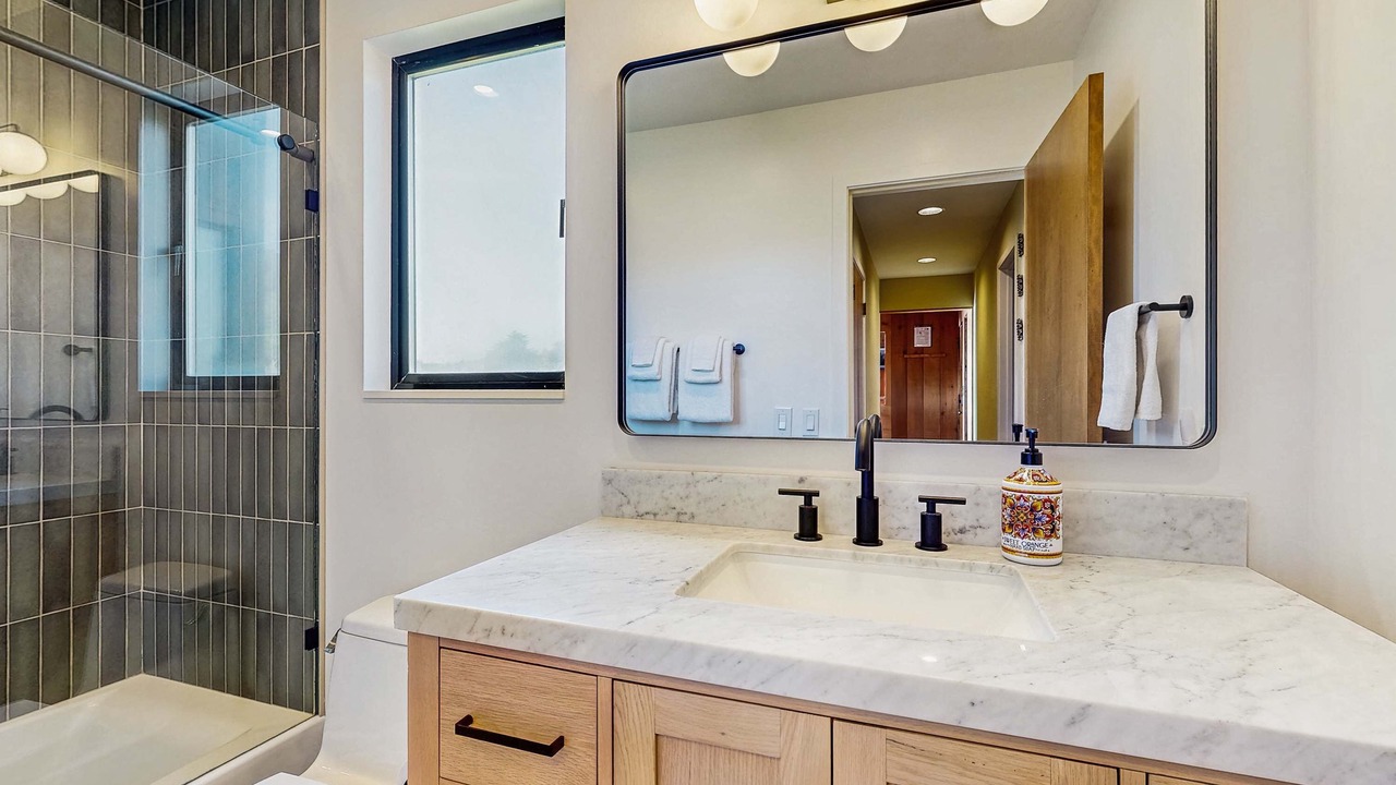 Photo of Bathroom in Sea Ranch