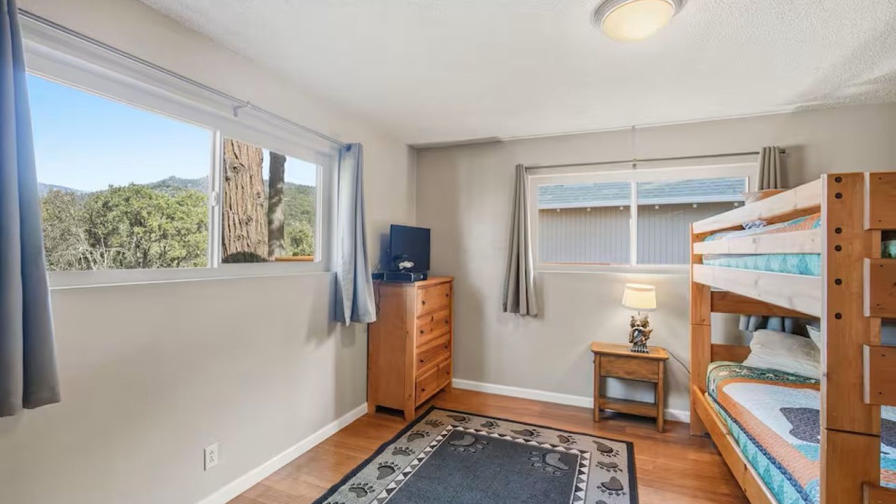 Photo of Bedroom in Oakhurst