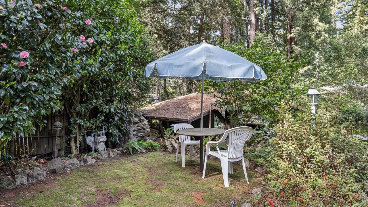 Photo of Outdoor in Brookdale