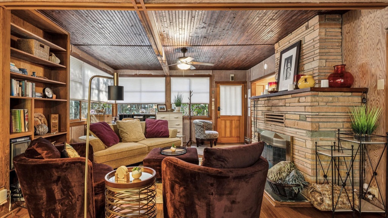 Photo of Livingroom in Brookdale