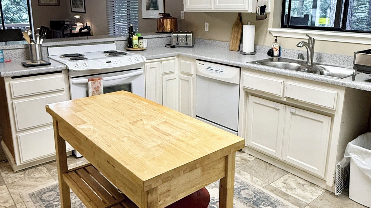 Photo of Kitchen in Hamilton Branch