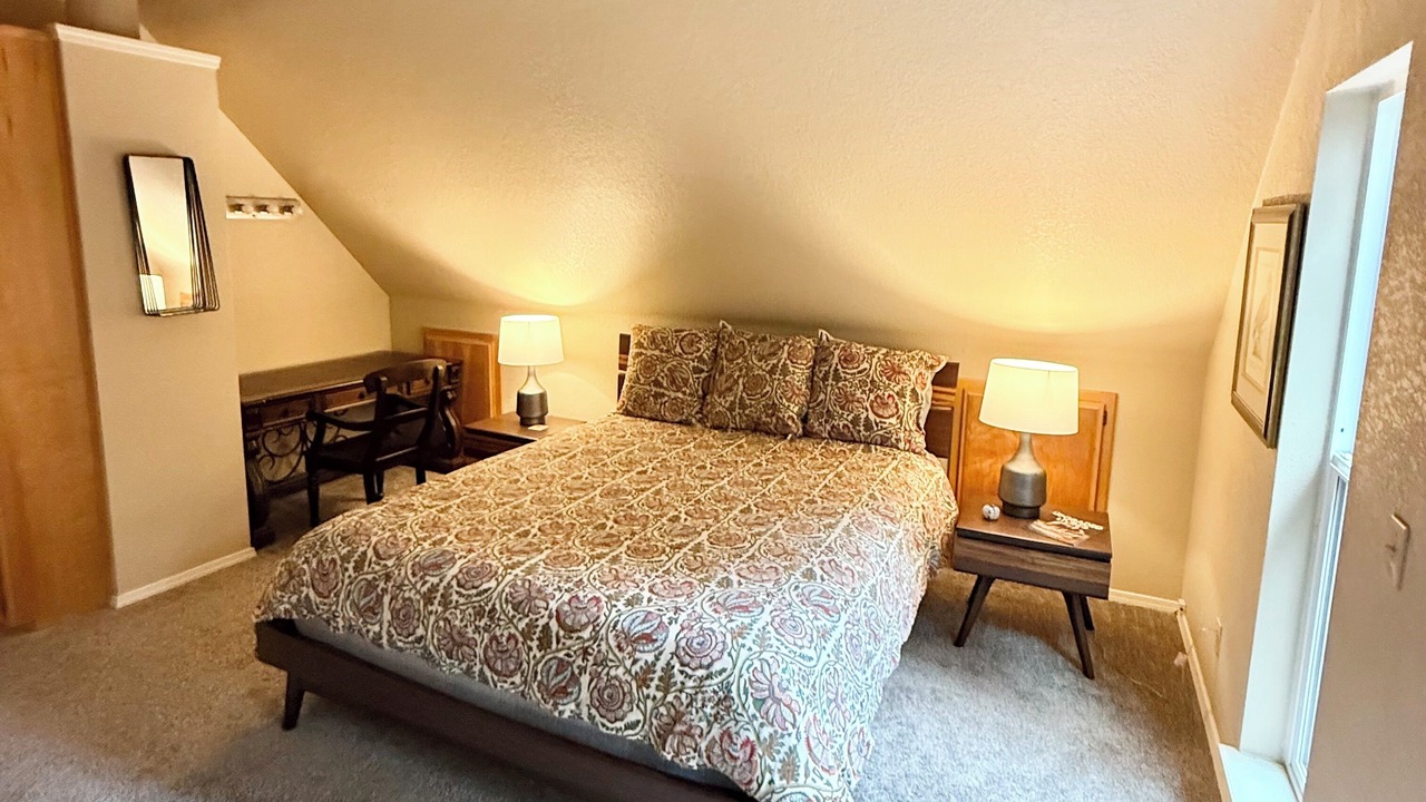Photo of Bedroom in Hamilton Branch