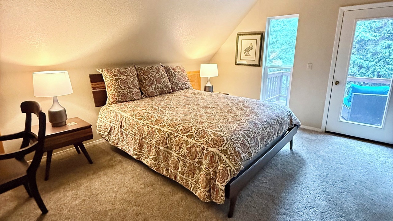 Photo of Bedroom in Hamilton Branch