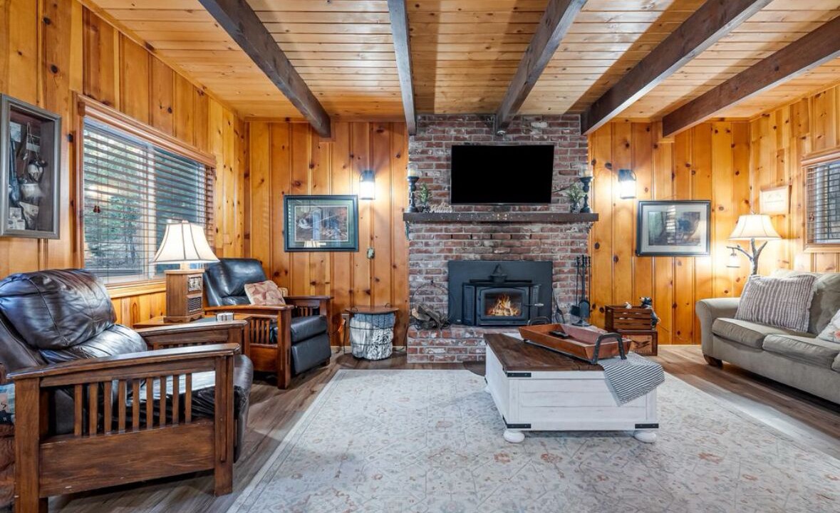 Photo of Livingroom in Sierra Cedars