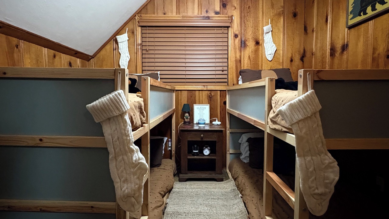 Photo of Bedroom in Sierra Cedars