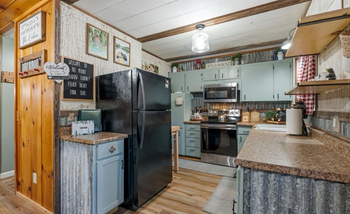 Photo of Kitchen in Sierra Cedars