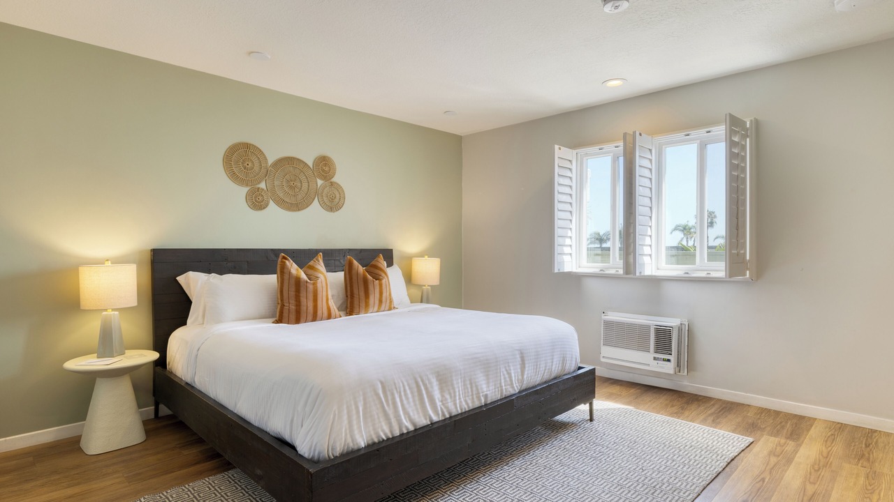 Photo of Bedroom in Laguna Beach