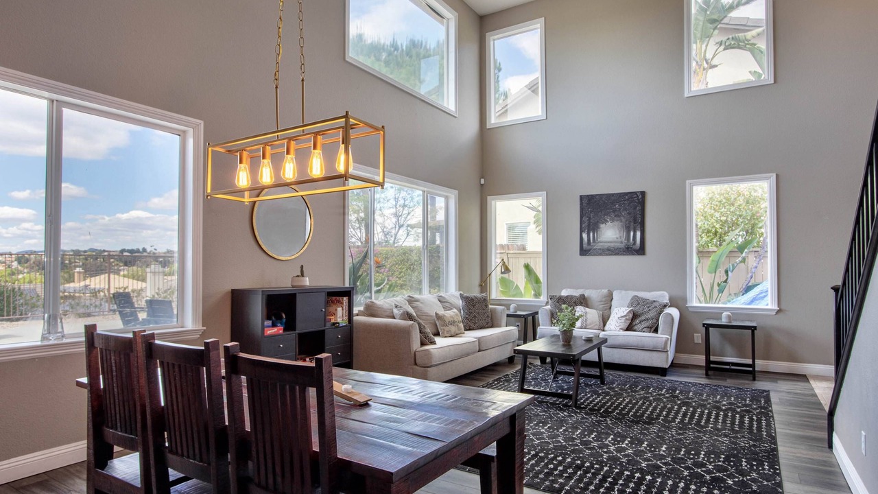 Photo of Livingroom in Murrieta Hot Springs