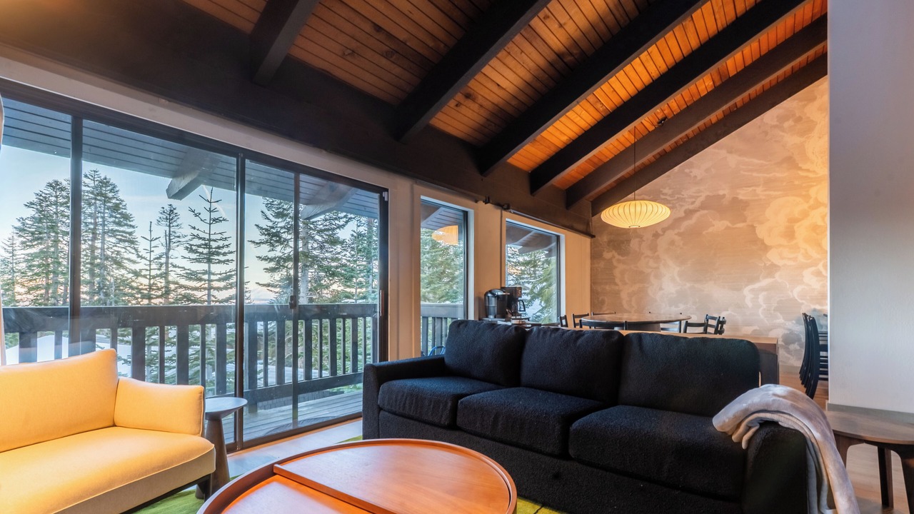 Photo of Livingroom in Mammoth Lakes