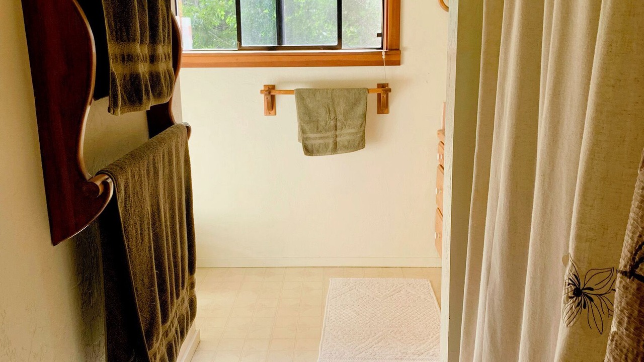 Photo of Bathroom in Forest Knolls