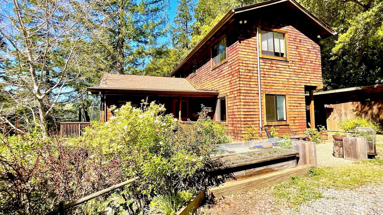 Photo of Outdoor in Forest Knolls