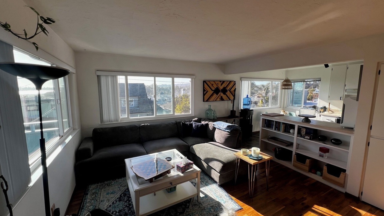 Photo of Livingroom in Seabright