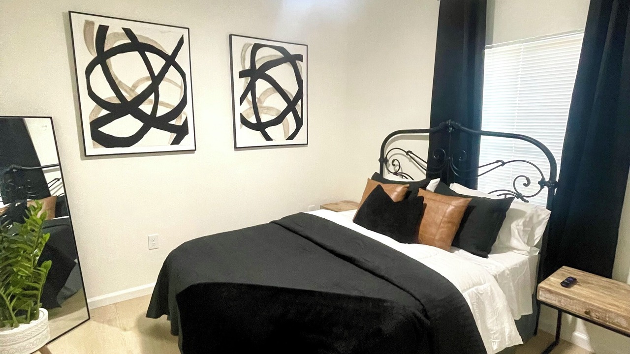 Photo of Bedroom in Bakersfield