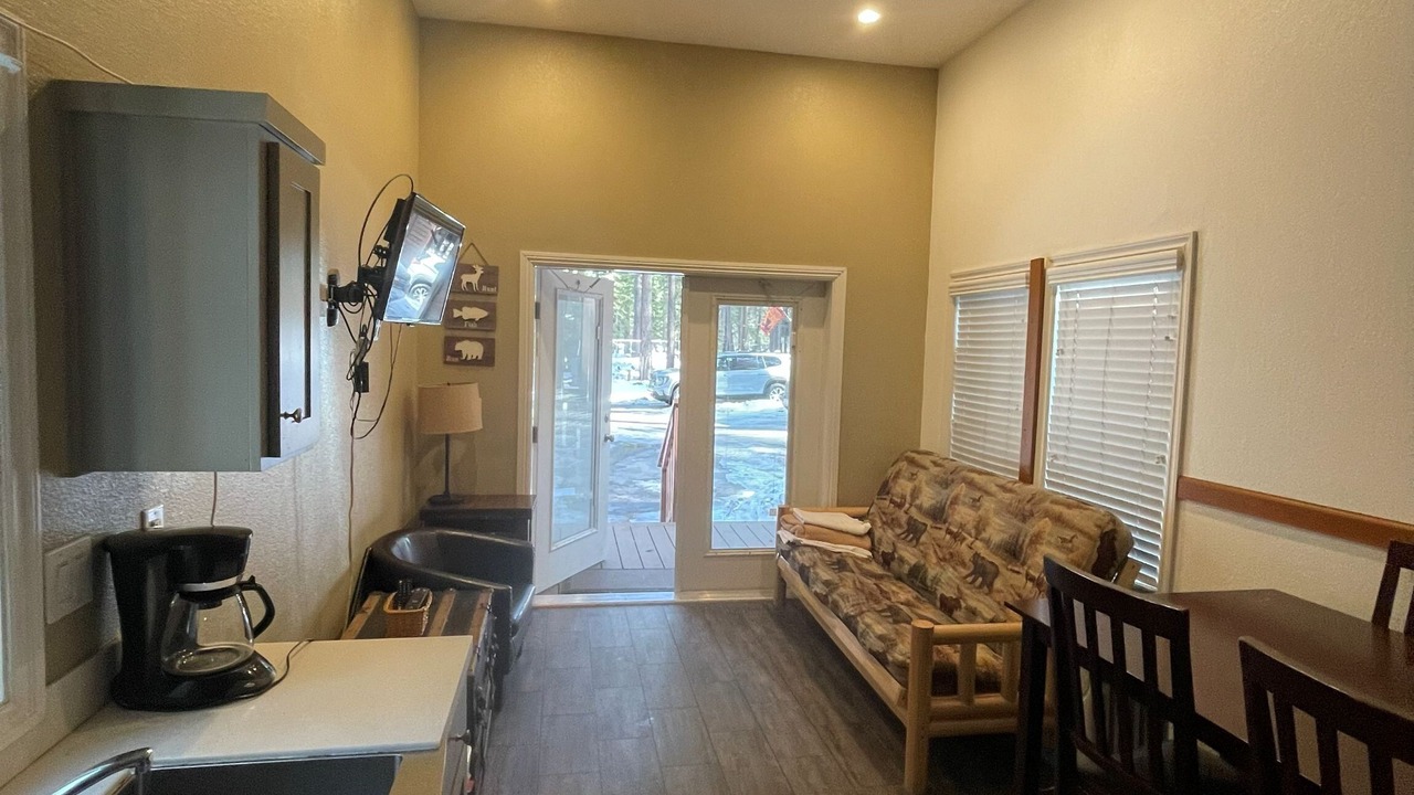 Photo of Livingroom in Tahoe Valley