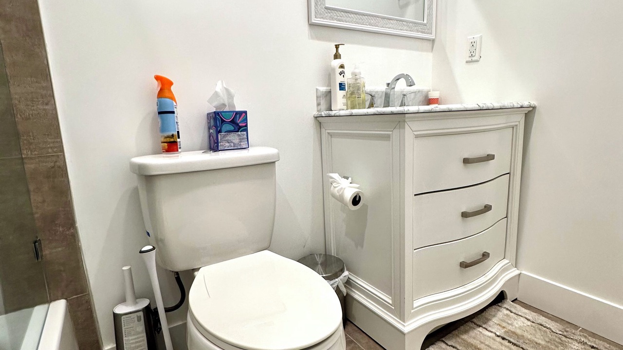 Photo of Bathroom in Lake Balboa