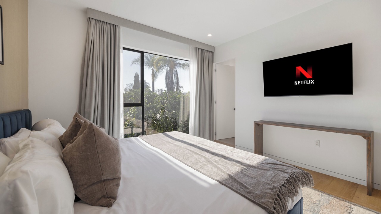 Photo of Bedroom in Beverly Grove