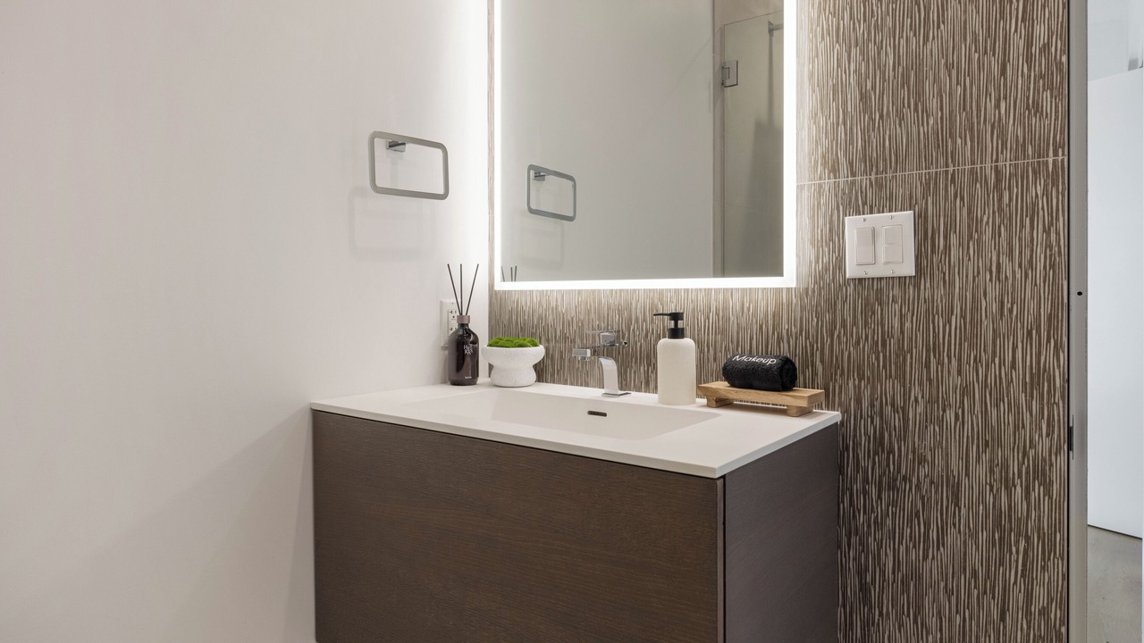 Photo of Bathroom in Beverly Grove