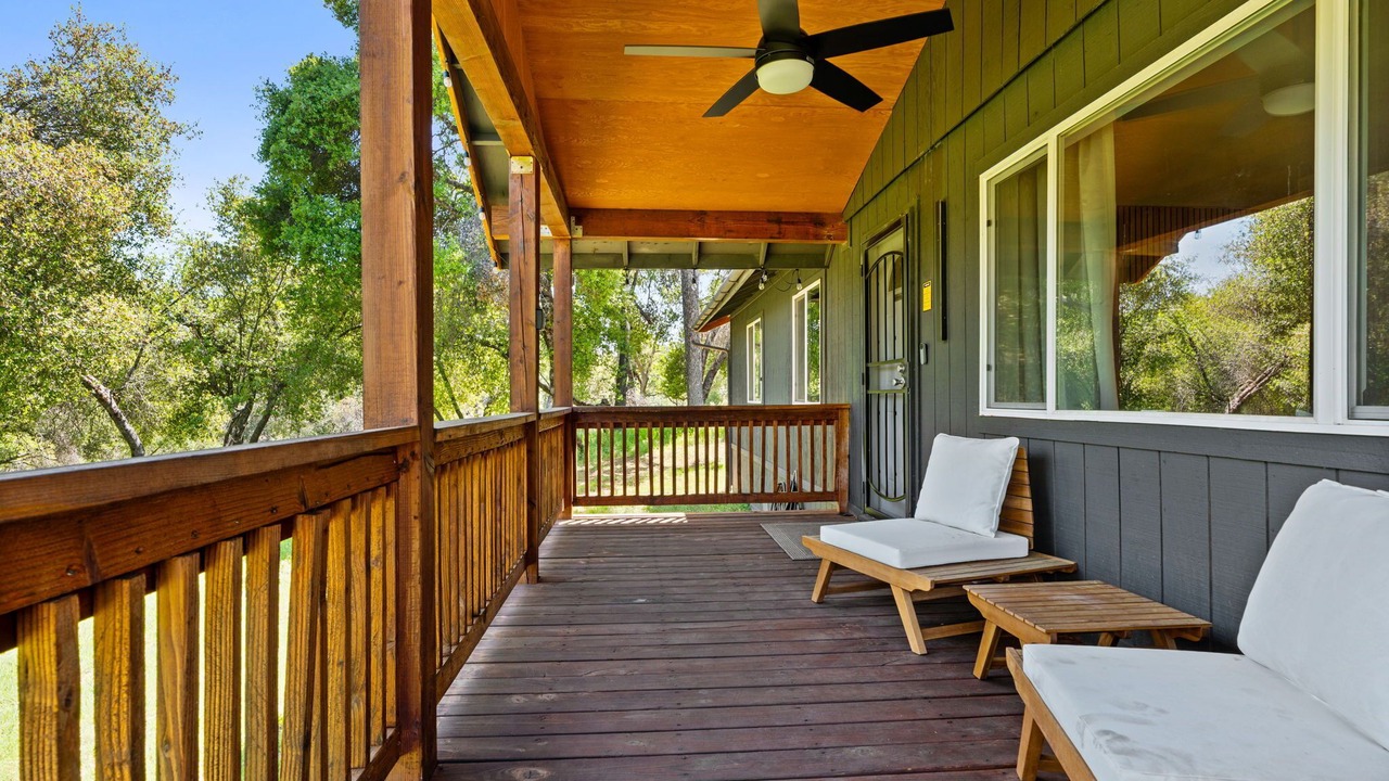Photo of Patio Balcony in Mariposa