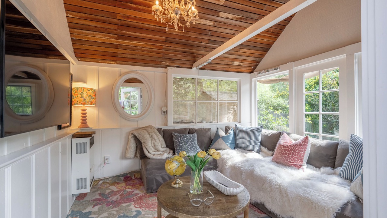 Photo of Livingroom in Carmel Valley