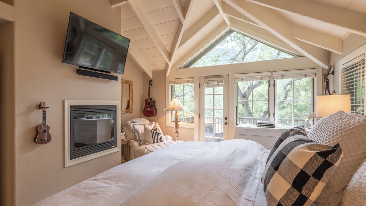 Photo of Bedroom in Carmel Valley